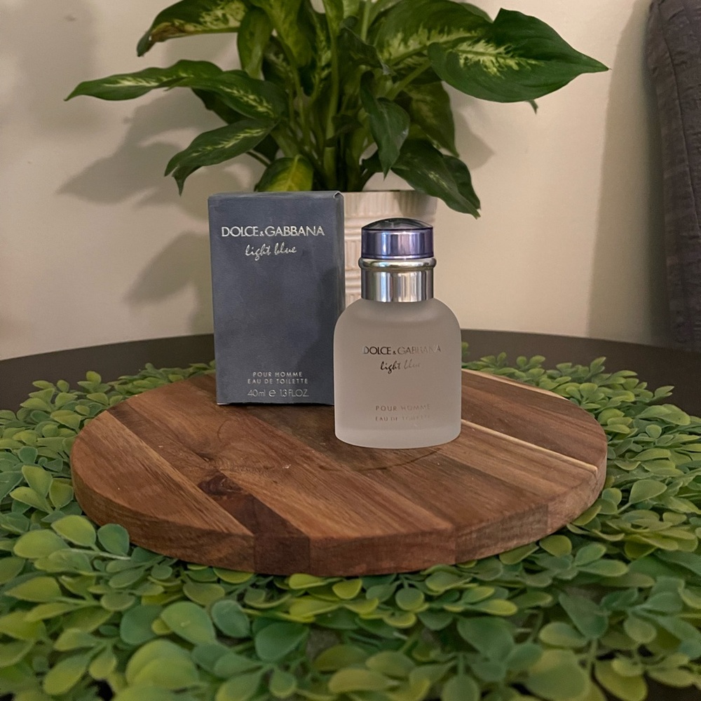 Dolce & Gabbana Light Blue cologne